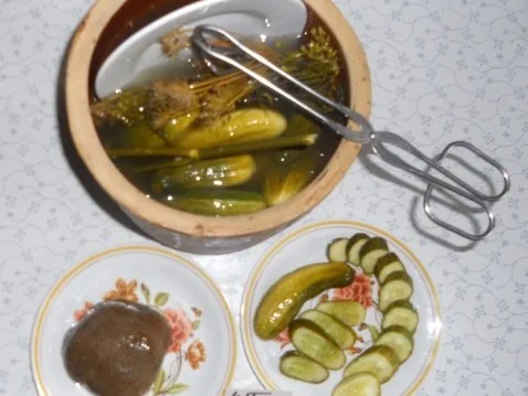 "Oma - Friede`s" Salzgurken, im Steintopf eingelegt. (Rzpt. um 1900) - Rezept - Bild Nr. 18