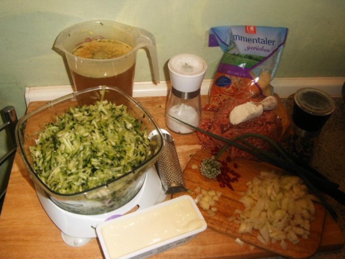 Zucchini-Hack-Käsesuppe - Rezept - Bild Nr. 2
