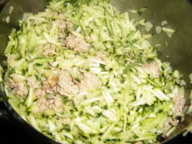 Zucchini-Hack-Käsesuppe - Rezept - Bild Nr. 4