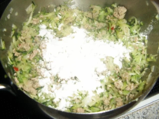 Zucchini-Hack-Käsesuppe - Rezept - Bild Nr. 5