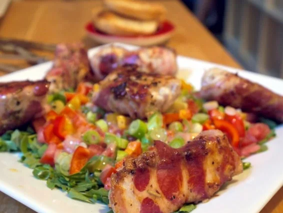 Hähnchenbrust in Pancetta auf sommerlichem Salat - Rezept - Bild Nr. 15