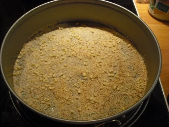 Apfelbisquit mit Mandeln - Rezept - Bild Nr. 2