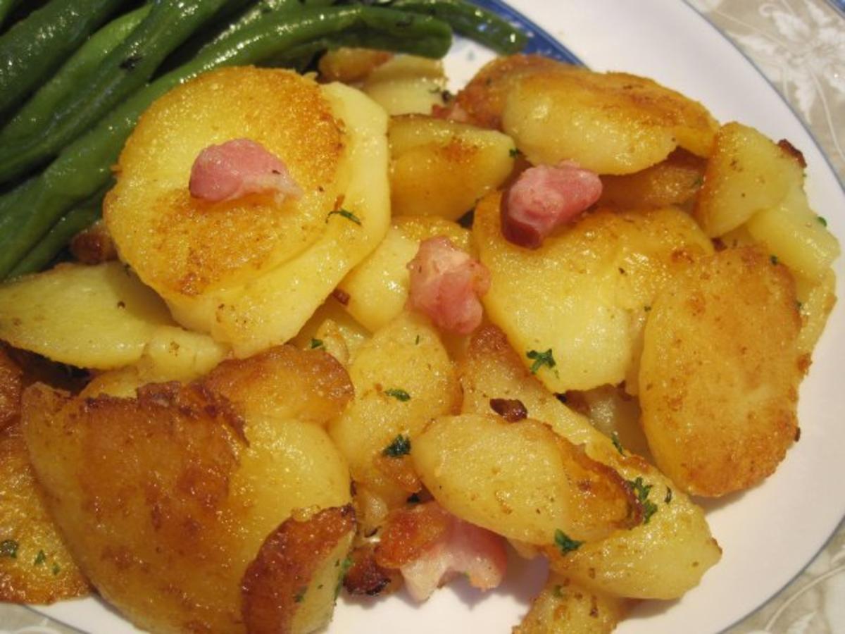 Bratkartoffeln, grüne Bohnen und Zwiebelsteaks - Rezept - Bild Nr. 7