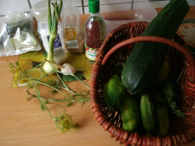 Einmachen - Schnelle Gewürzgurken in Scheiben - Rezept - Bild Nr. 2