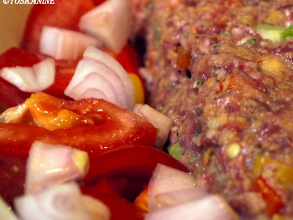 Hackbraten mit Paprika Gemüse Sauce - einfach - 189 kcal/100g