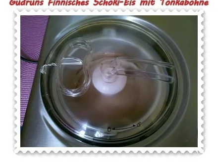 Rezept: Eis: Finnisches Schokieis mit Tonkabohnen Bild Nr. 5 Eis: Finnisches Schokieis mit Tonkabohnen - Rezept - Bild Nr. 5