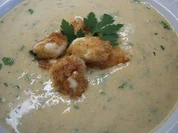 Rezept: Suppen: Polentasรผppchen mit Mozzarella-Croutons Suppen: Polentasรผppchen mit Mozzarella-Croutons - Rezept