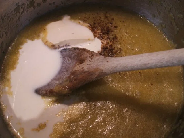 Rezept: Suppen: Polentasüppchen mit Mozzarella-Croutons Bild Nr. 5 Suppen: Polentasüppchen mit Mozzarella-Croutons - Rezept - Bild Nr. 5