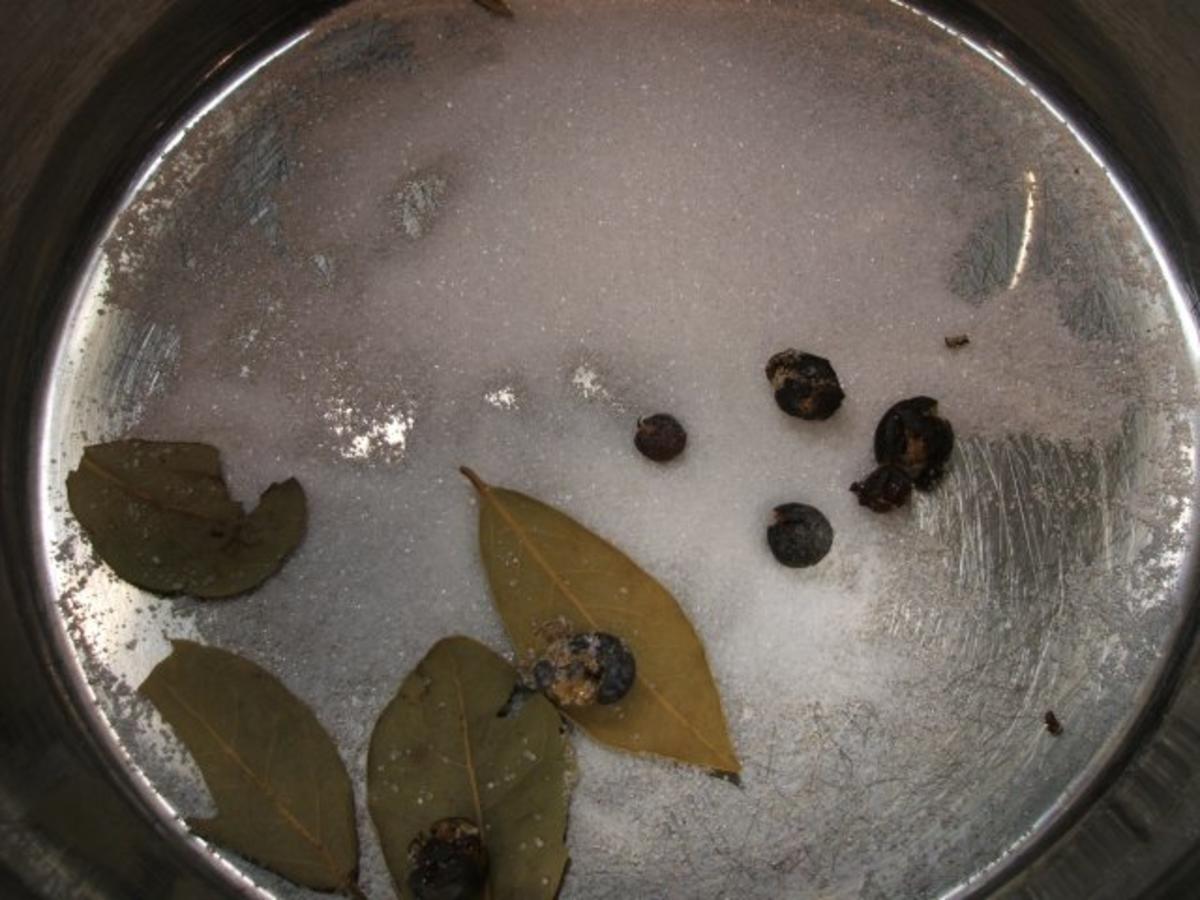 Fisch: Zander gedünstet mit Kräutersoße und Neuen Kartoffeln - schnell ...