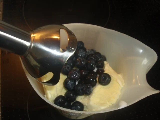 Rezept: Heidelbeer-Dessert Bild Nr. 3 Heidelbeer-Dessert - Rezept - Bild Nr. 3