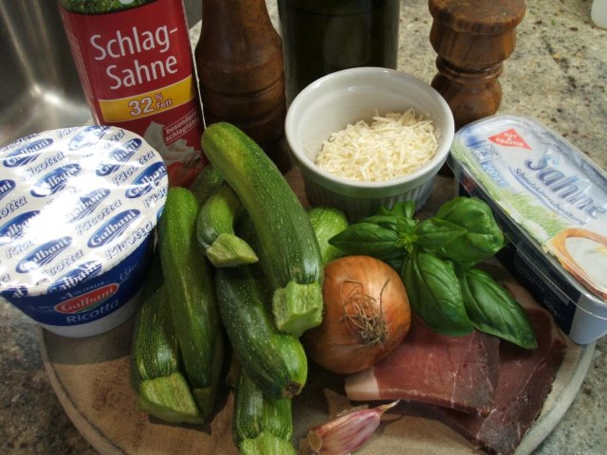 Pasta: Capellini con Verdura di Zucchini - Rezept - kochbar.de