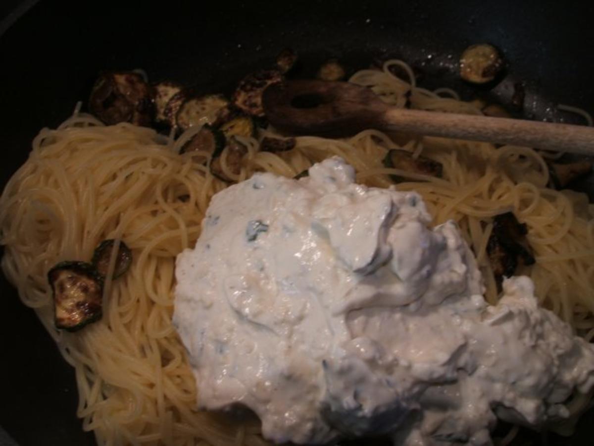 Pasta: Capellini con Verdura di Zucchini - Rezept - Bild Nr. 8
