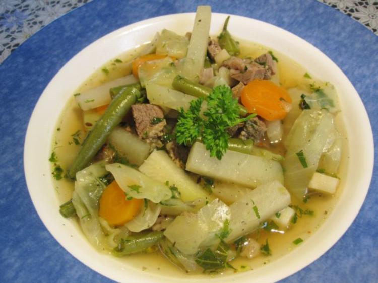 Rindfleischsuppe mit Gemüse ... - Rezept - kochbar.de