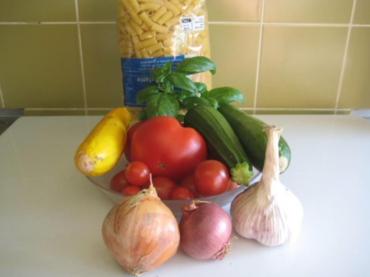 Zucchini-Nudelpfanne - Rezept - Bild Nr. 3