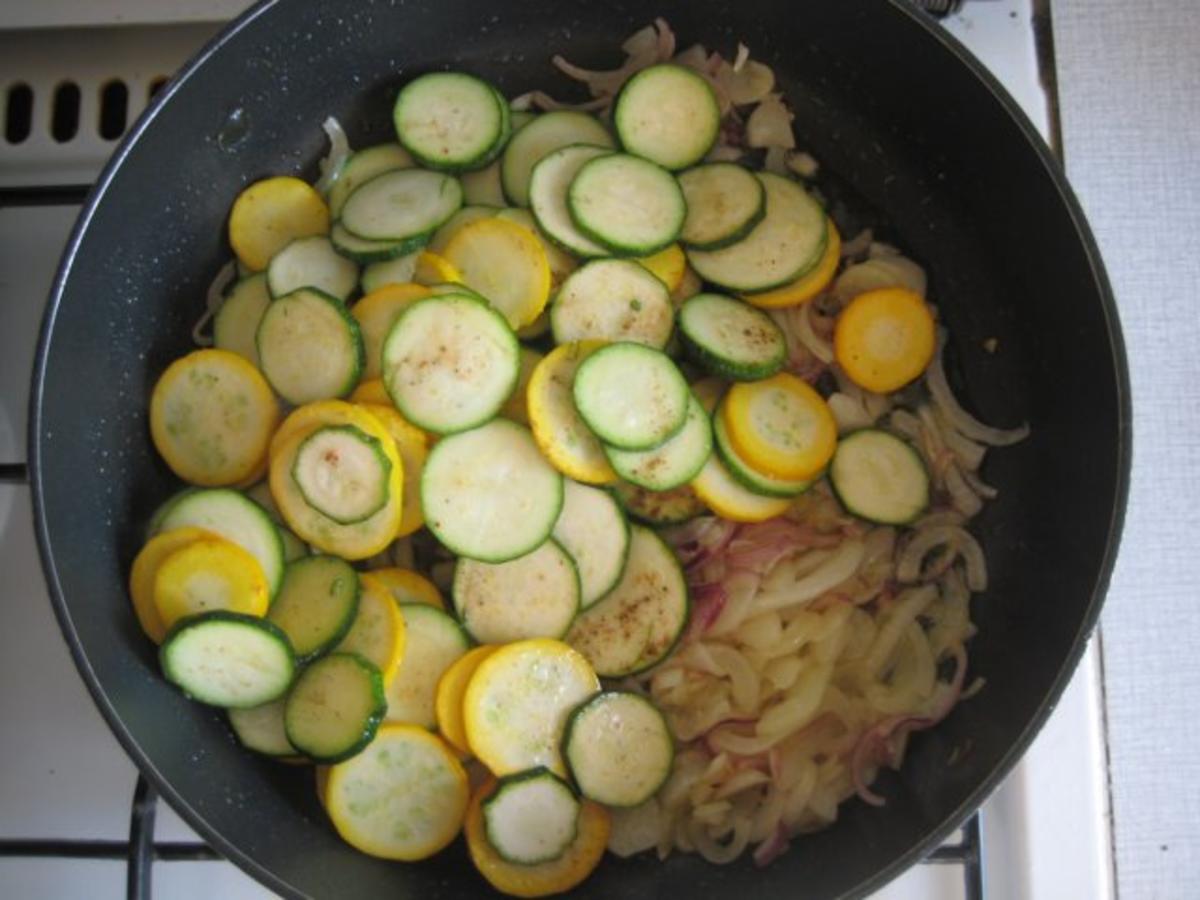 Zucchini-Nudelpfanne - Rezept - Bild Nr. 6