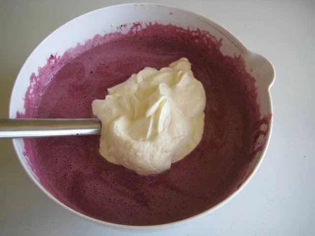 Rezept: Kirschen-Amaretti Parfait Bild Nr. 12 Kirschen-Amaretti Parfait - Rezept - Bild Nr. 12