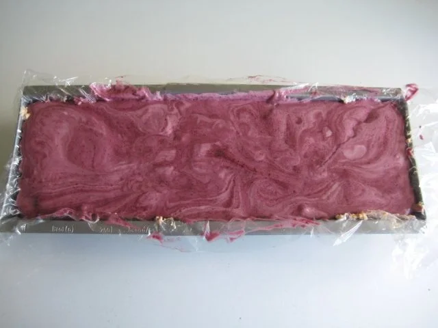 Rezept: Kirschen-Amaretti Parfait Bild Nr. 18 Kirschen-Amaretti Parfait - Rezept - Bild Nr. 18