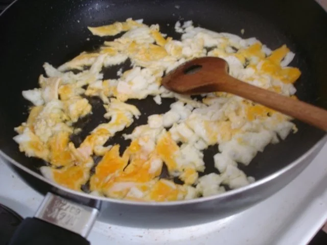 Filetspieß mit Gemüse-Eier-Bratreis - Rezept - Bild Nr. 10