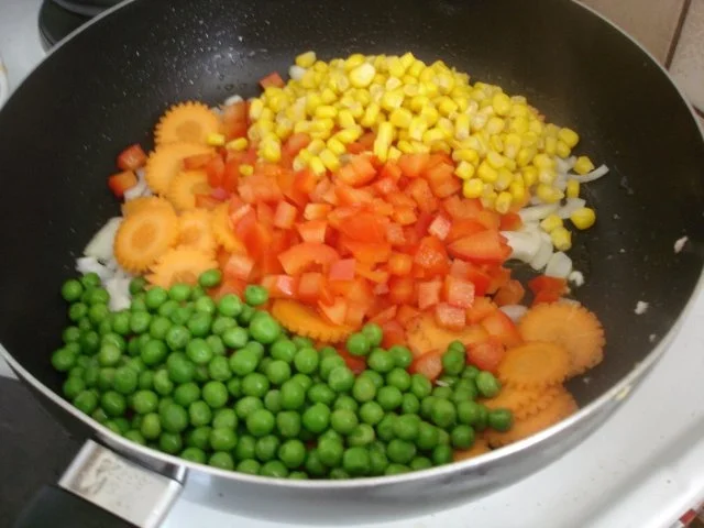 Filetspieß mit Gemüse-Eier-Bratreis - Rezept - Bild Nr. 11