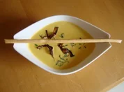 Rezept: feines Schweizer Selleriesรผppchen mit Gruyere feines Schweizer Selleriesรผppchen mit Gruyere - Rezept