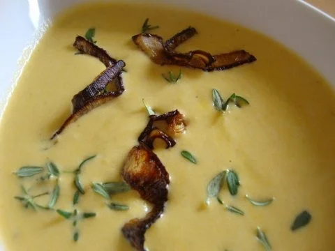 Rezept: feines Schweizer Selleriesüppchen mit Gruyere Bild Nr. 17 feines Schweizer Selleriesüppchen mit Gruyere - Rezept - Bild Nr. 17