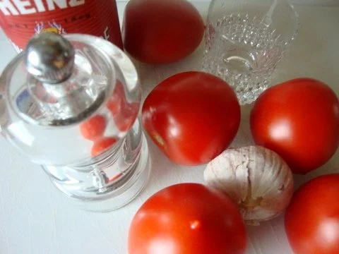 Rezept: heiße "Bloody-Mary" Suppe Bild Nr. 2 heiße "Bloody-Mary" Suppe - Rezept - Bild Nr. 2