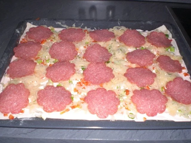 Flammkuchen mit Salami - Rezept - Bild Nr. 9