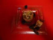 Queschddsche-Kuche mit Gorgonzola gratiniert dazu eine Latwerschge-Panna-Cotta - Rezept