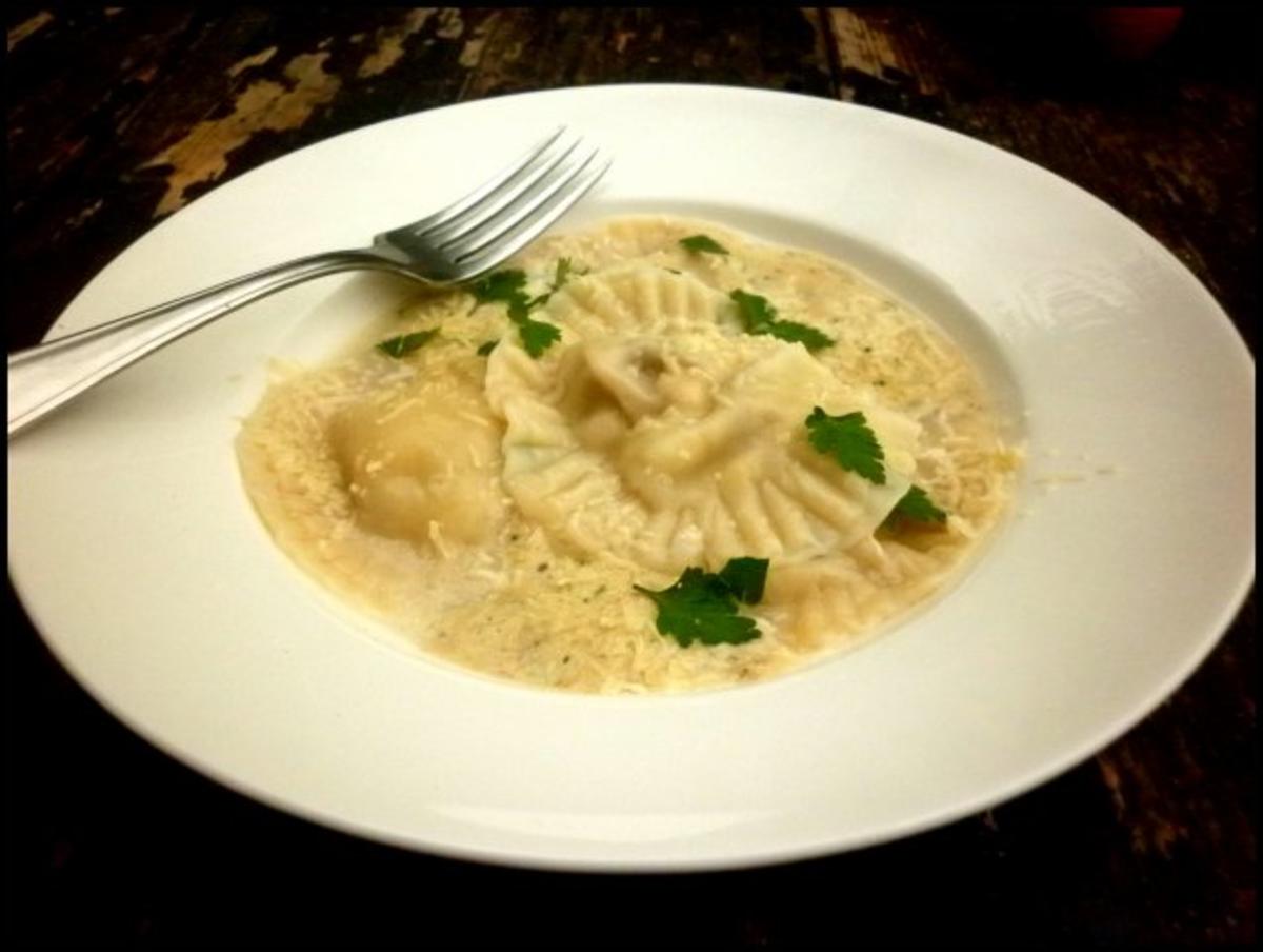 Bilder für Ravioli mit Zucchini-Steinpilz-Füllung - Rezept