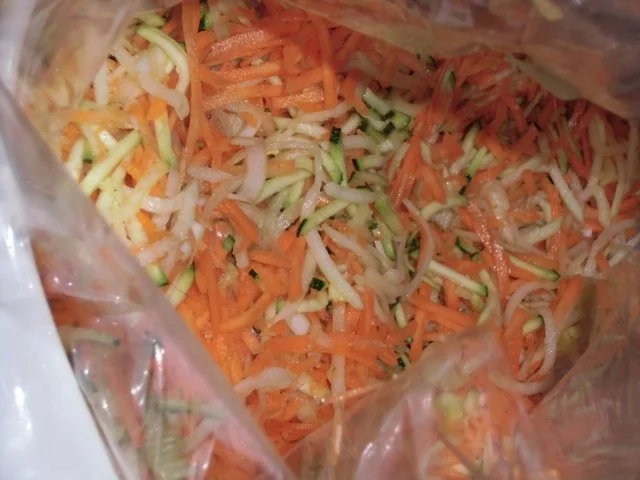 Fisch : Seelachs auf Gemüsebeet im Bratschlauch - Rezept - Bild Nr. 4