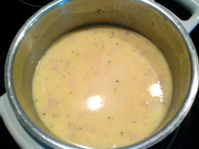 Rezept: "Knusper- Fischfilet mit Kräuter-Speck-Soße" Bild Nr. 6 "Knusper- Fischfilet mit Kräuter-Speck-Soße" - Rezept - Bild Nr. 6