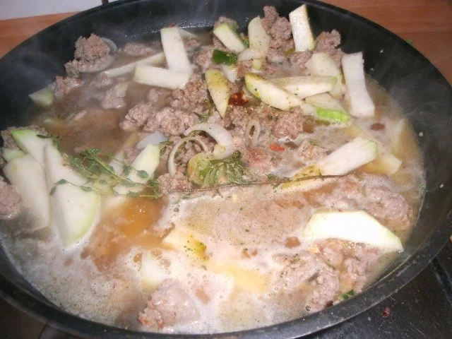 Rezept: Kartoffel - Kohlrabi Gratin mit Frischkäse - Hackfleischsauce Bild Nr. 9 Kartoffel - Kohlrabi Gratin mit Frischkäse - Hackfleischsauce - Rezept - Bild Nr. 9