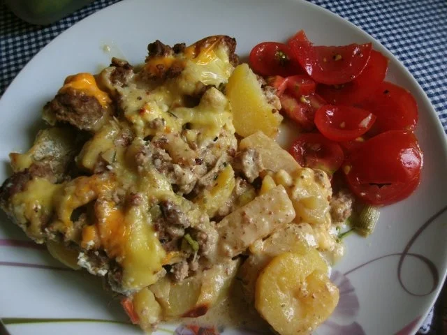 Rezept: Kartoffel - Kohlrabi Gratin mit Frischkäse - Hackfleischsauce Bild Nr. 15 Kartoffel - Kohlrabi Gratin mit Frischkäse - Hackfleischsauce - Rezept - Bild Nr. 15