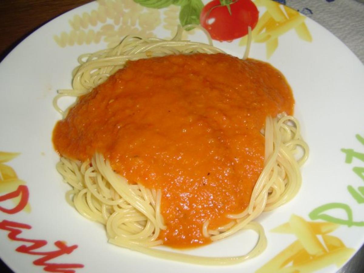 Spaghetti mit Paprikasoße - Rezept Eingereicht von Dreamcoon