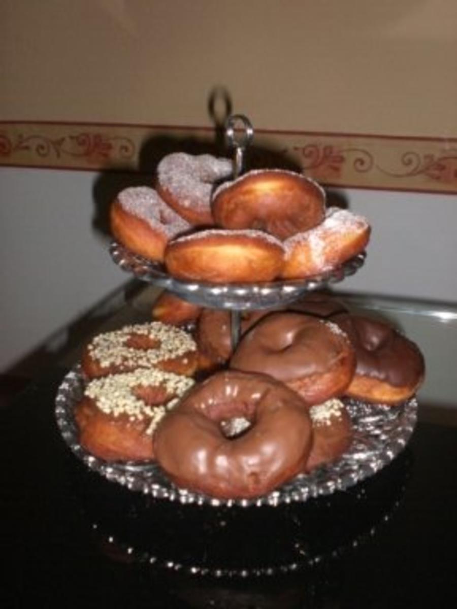 Bilder für Donuts mit Mehl und Hefe - Rezept