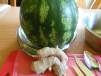 Rezept: gegrillte Melone karamelisiert mit Vanille-Eis gegrillte Melone karamelisiert mit Vanille-Eis - Rezept