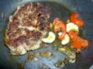 "Monsterburger" Hacksteak mit Pfannengemüse - Rezept
