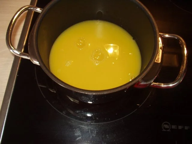 Rezept: Schmand-Orangen-Gugelhupf Bild Nr. 8 Schmand-Orangen-Gugelhupf - Rezept - Bild Nr. 8