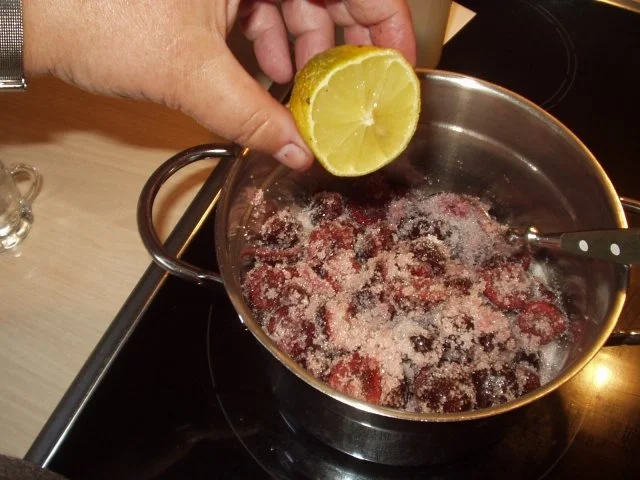 Rezept: Amarena Kirschen a la Maria Bild Nr. 4 Amarena Kirschen a la Maria - Rezept - Bild Nr. 4