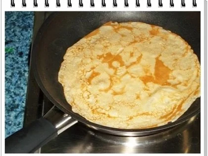 Rezept: Crêpes mit Kirschen und Banane Bild Nr. 10 Crêpes mit Kirschen und Banane - Rezept - Bild Nr. 10