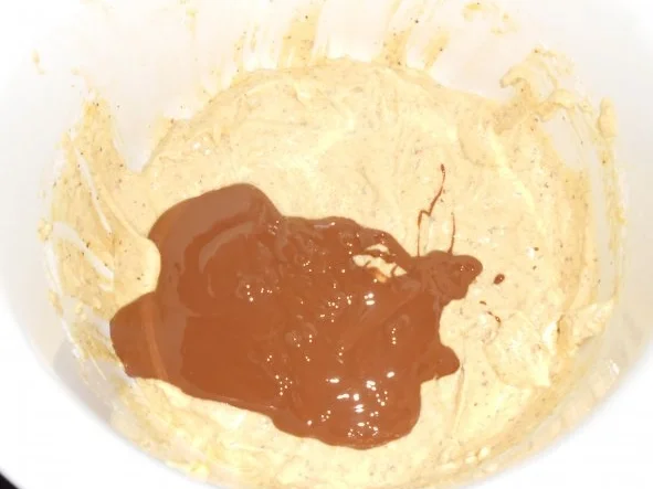 Rezept: Schokoladen-Nuss-Kuchen mit Erdbeeren Bild Nr. 11 Schokoladen-Nuss-Kuchen mit Erdbeeren - Rezept - Bild Nr. 11