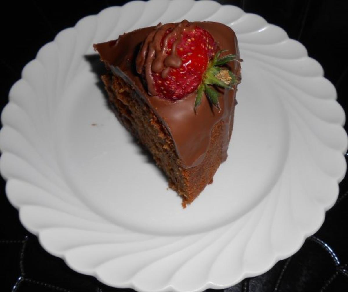 Schokoladen-Nuss-Kuchen mit Erdbeeren - Rezept - Bild Nr. 20