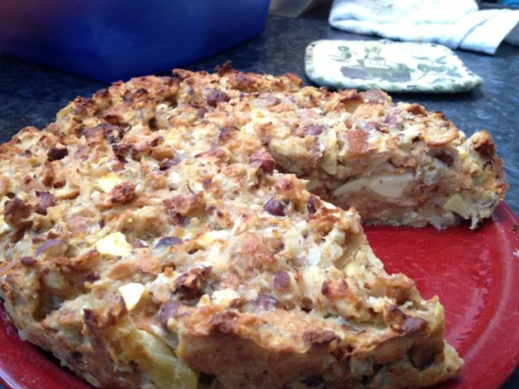 Brotkuchen Bettelmann / Brotkuchen Kuchen aus alten Semmeln / Brot warm und kalt lecker