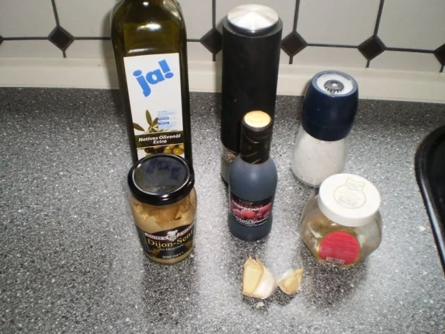 Rezept: Rucola-Mozzarella-Salat mit Champignons und Tomaten Bild Nr. 2 Rucola-Mozzarella-Salat mit Champignons und Tomaten - Rezept - Bild Nr. 2