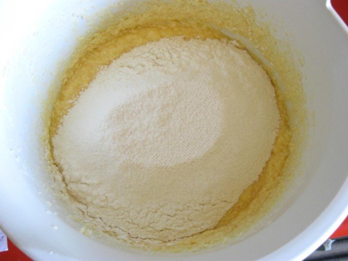 Pflaumenkuchen mit Pudding und Streusel - Rezept - Bild Nr. 5