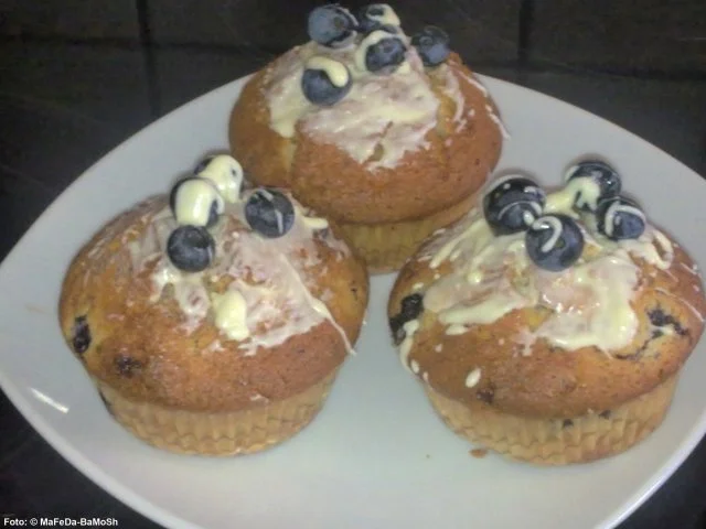 Rezept: Blaubeer-Mohn-Muffins Bild Nr. 3 Blaubeer-Mohn-Muffins - Rezept - Bild Nr. 3