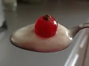 Erfrischender Johannisbeer-Quark mit Rohrzucker - Rezept