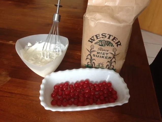 Erfrischender Johannisbeer-Quark mit Rohrzucker - Rezept - Bild Nr. 2