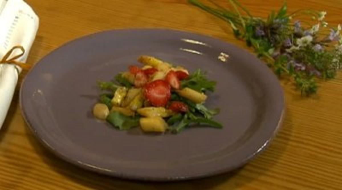 "Pflücken, Zupfen, Stechen" - Spargel-Salat (Kaja Schmidt-Tychsen) - Rezept