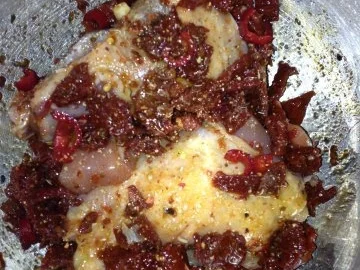 Perlhuhn an Chilli-Honig-Knoblauch mit Reis und Erbsen - Rezept - Bild Nr. 4